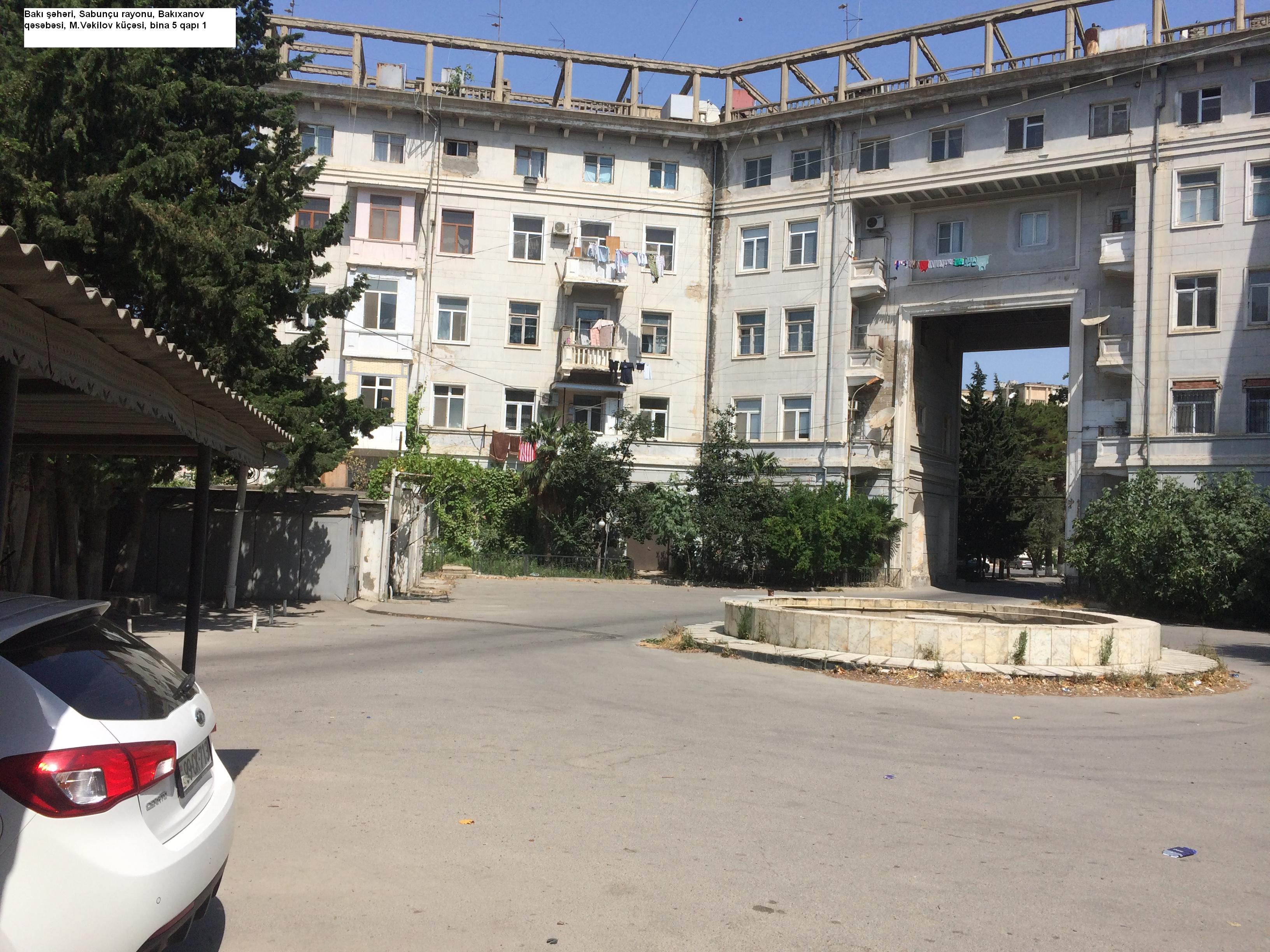 Bu maşınlar 4 min 700 manata satıldı    - FOTOLAR